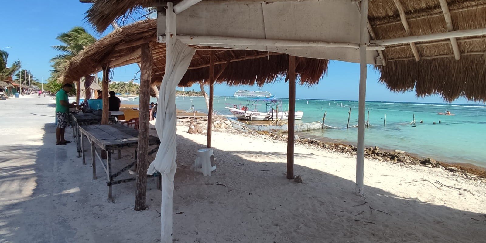 Equipo de Viajes en Oferta en oficina